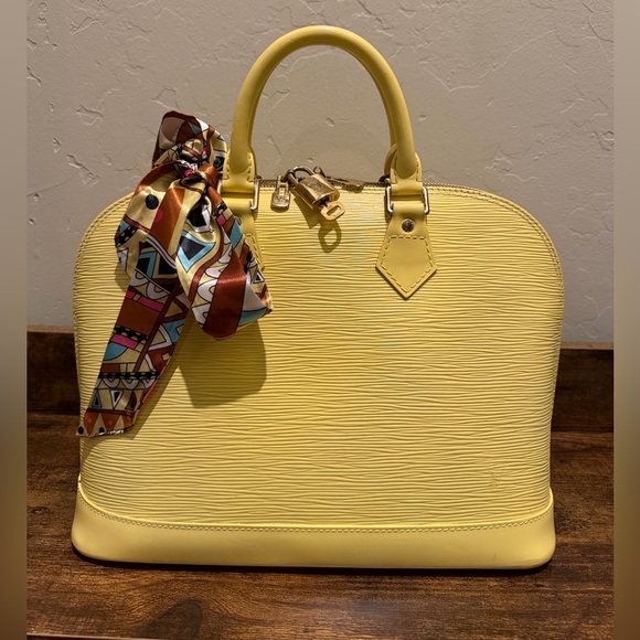 Louis Vuitton Handbags - Louis Vuitton Alma